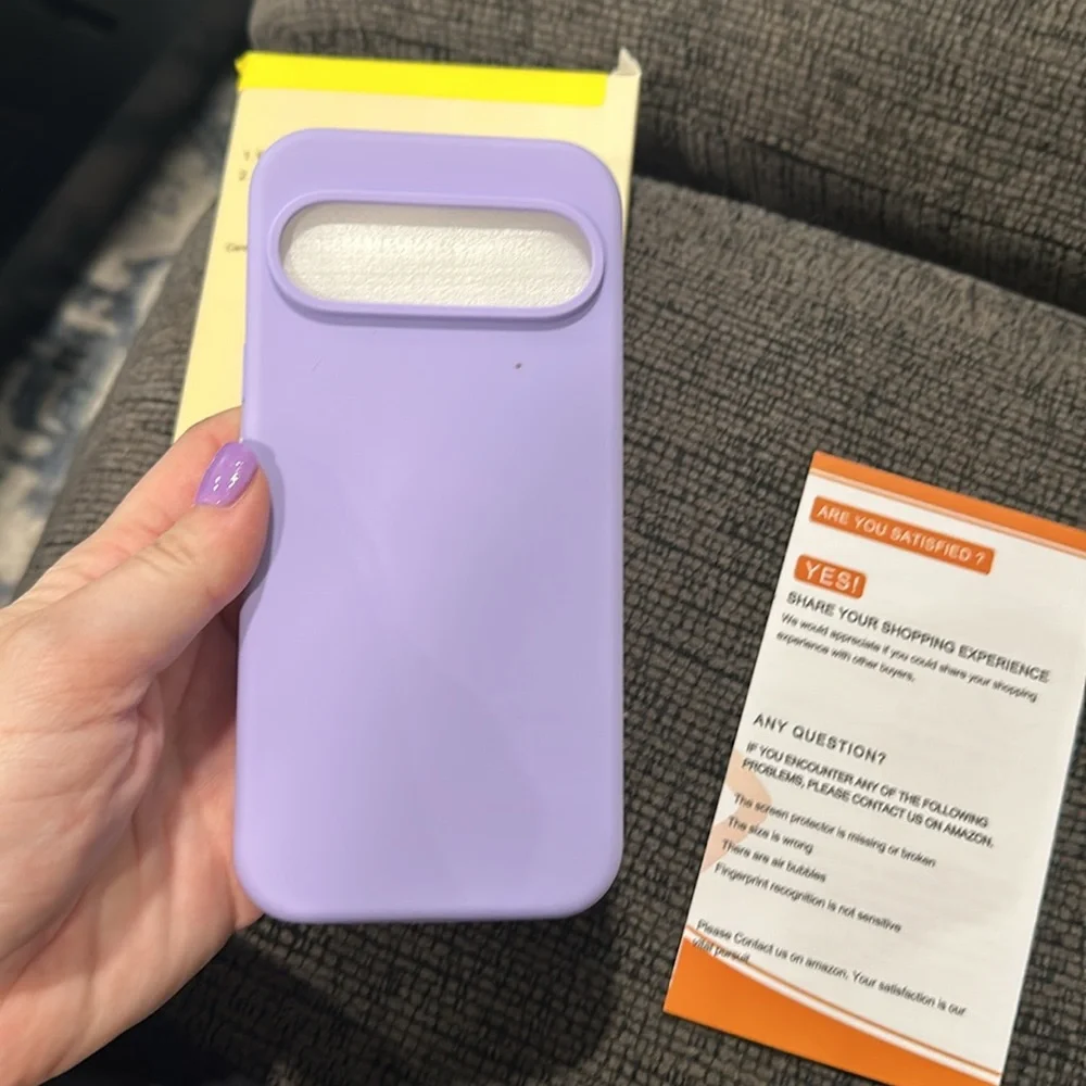 NWT lavender google pixel 9/9pro case with stickers and 2 glass protectors